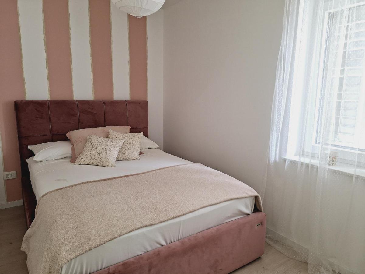 Apartman Maja **** Διαμέρισμα Σίμπενικ Εξωτερικό φωτογραφία