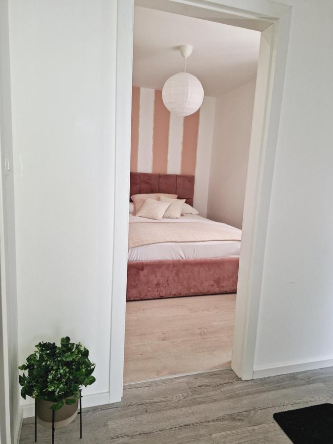 Apartman Maja **** Διαμέρισμα Σίμπενικ Εξωτερικό φωτογραφία